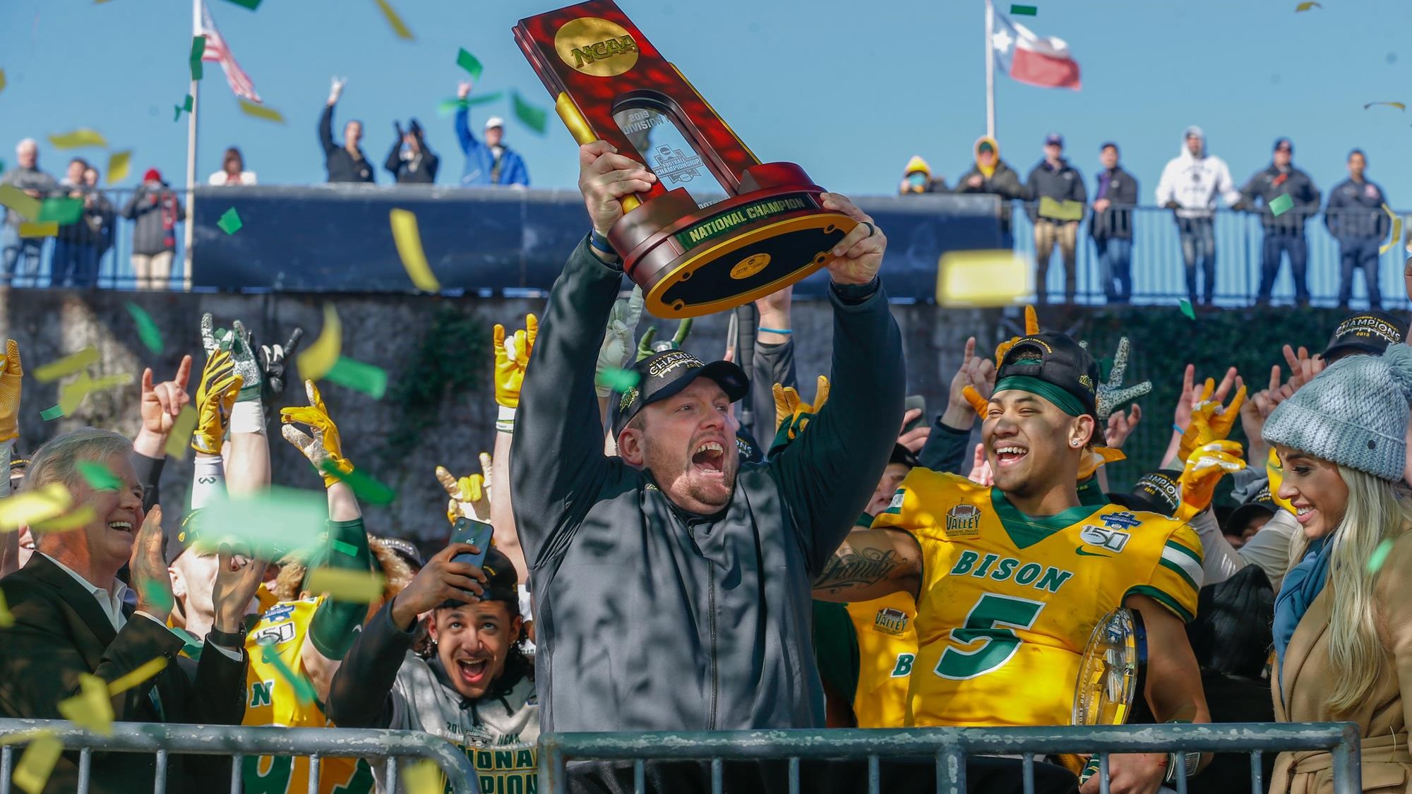 Everybody matters' mantra helped Bison win 2011 FCS title that started a  football dynasty - InForum